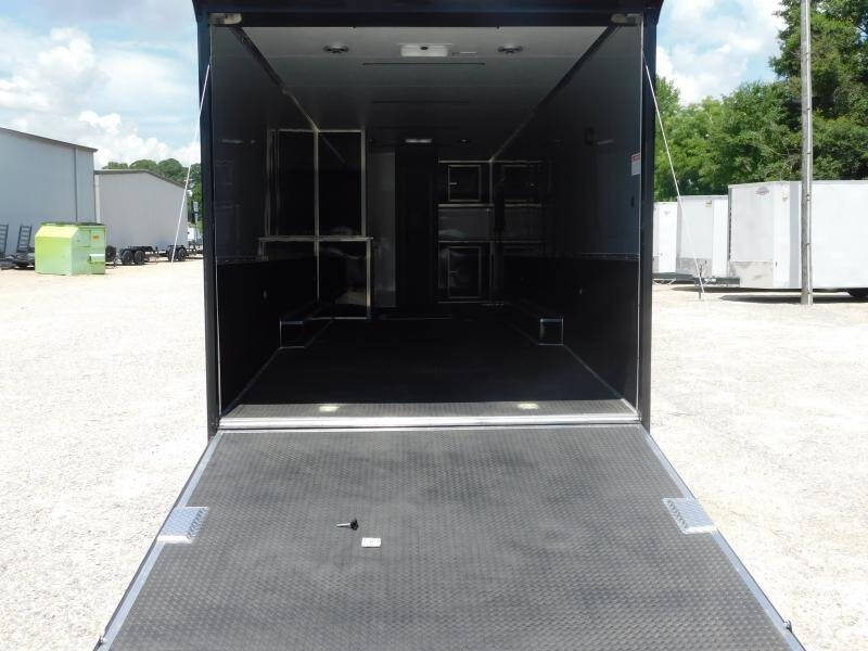 2025 Cargo Mate Eliminator SS 34' Full Bathroo