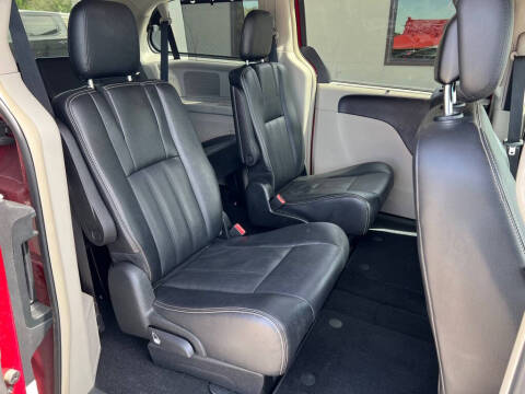 2015 Chrysler Town and Country Touring