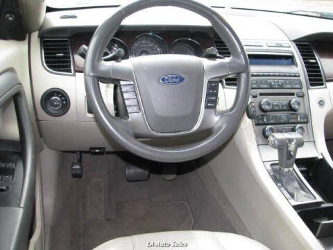 2010 Ford Taurus SEL