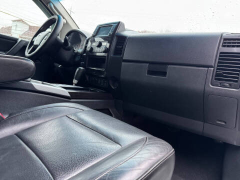 2014 Nissan Titan SL