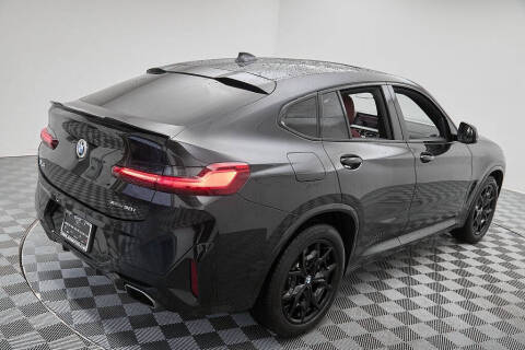 2025 BMW X4 xDrive30i