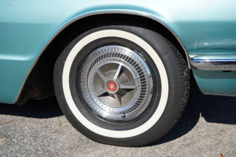 1964 Ford Thunderbird