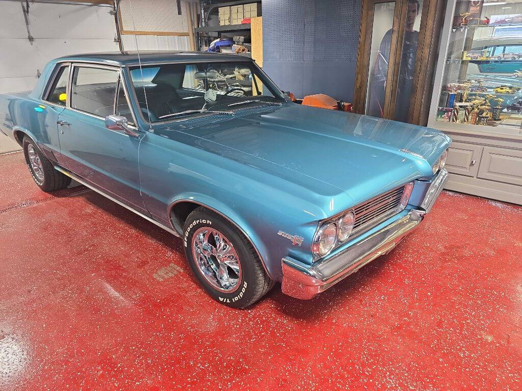 1964 Pontiac Le Mans 25