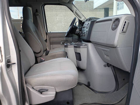 2009 Ford E-Series E-350 SD XLT