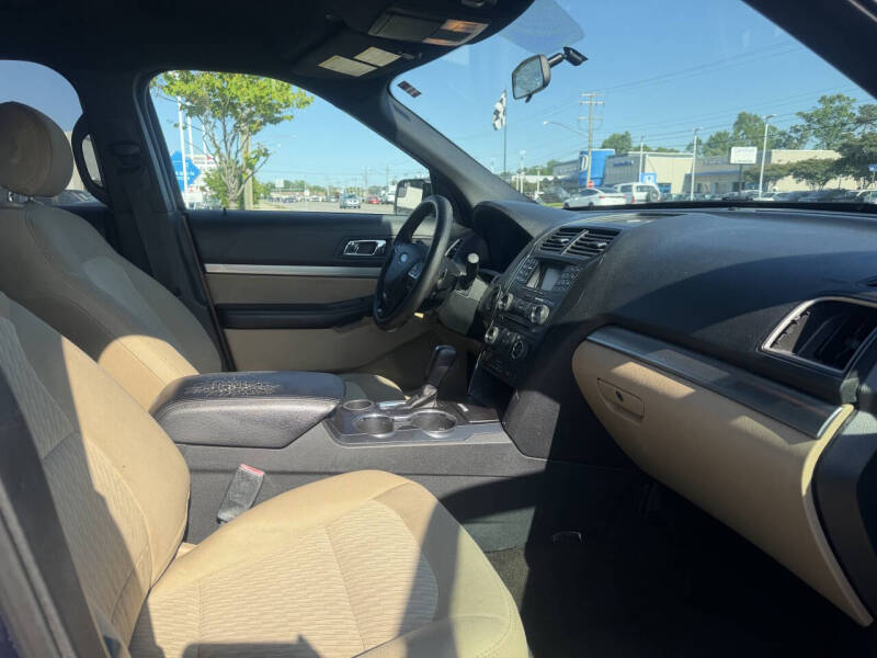 2017 Ford Explorer