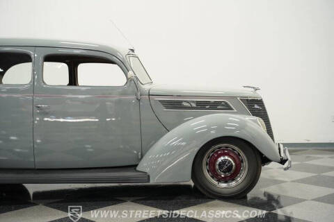 1937 Ford Tudor