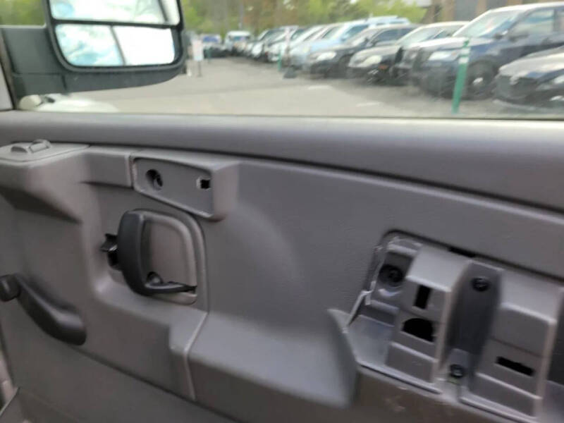 2011 Chevrolet Express LS 3500