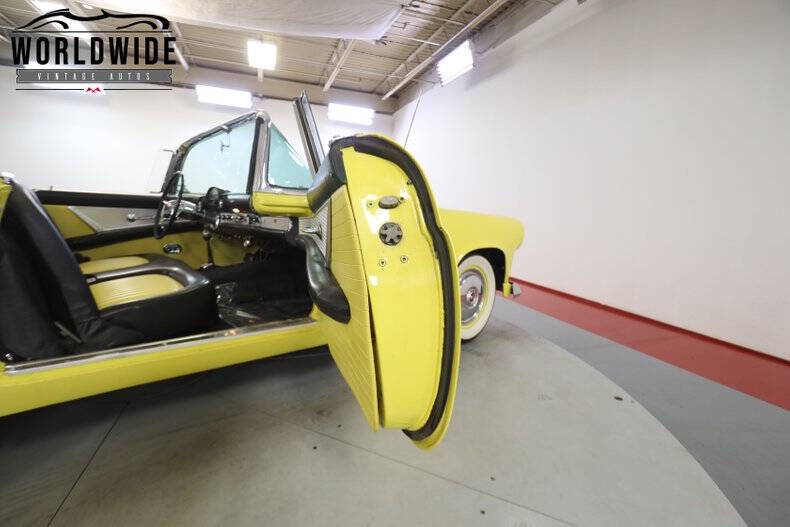 1955 Ford Thunderbird