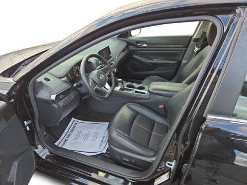 2022 Nissan Altima 2.5 SR