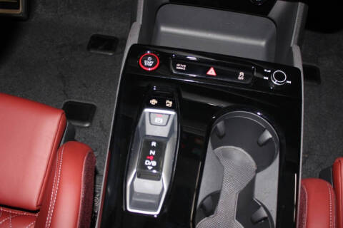 2025 Audi SQ6 e-tron quattro Premium Plus