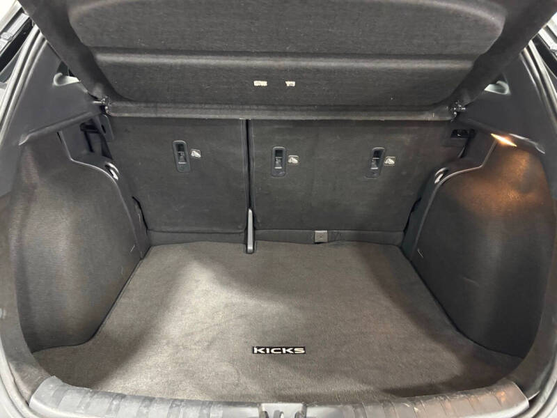 2019 Nissan Kicks SV