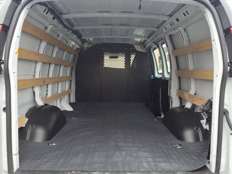 2024 GMC Savana 2500