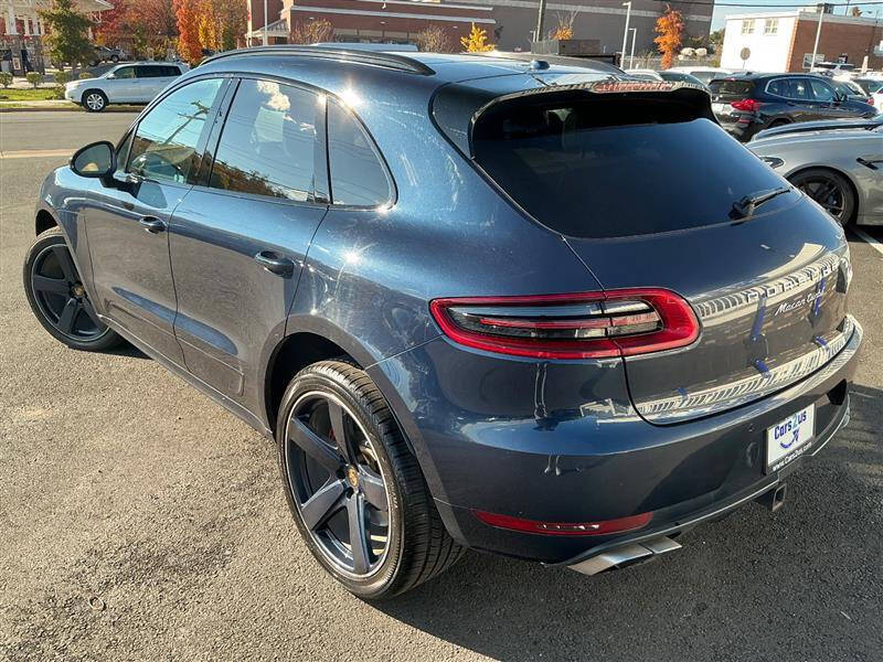 2016 Porsche Macan Turbo