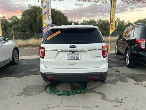 2016 Ford Explorer