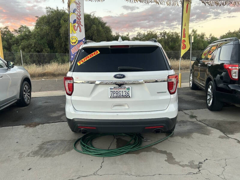 2016 Ford Explorer