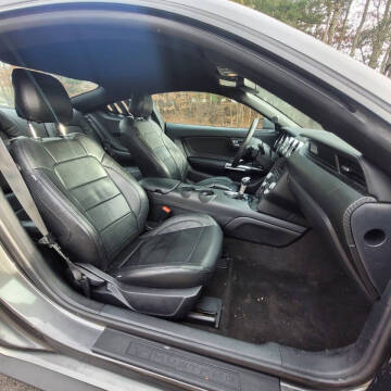 2015 Ford Mustang V6