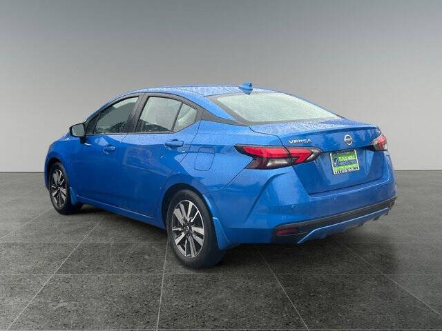 2022 Nissan Versa SV