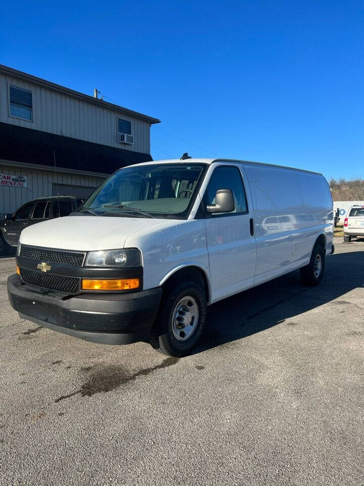 rental cargo van for sale