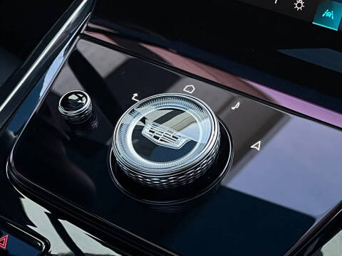 2025 Cadillac Escalade ESV Sport