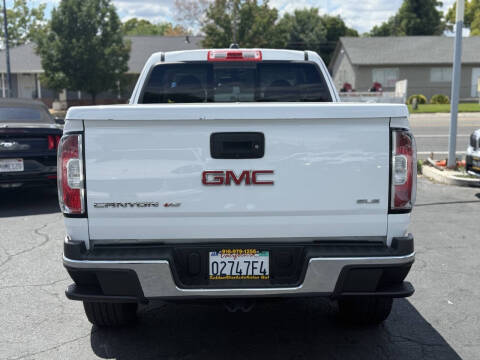 2020 GMC Canyon SLE