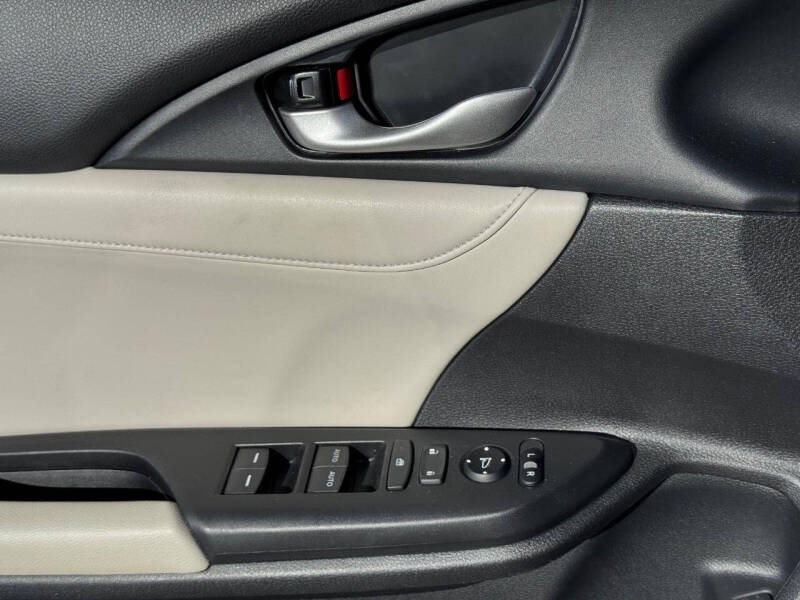 2022 Honda Insight Touring