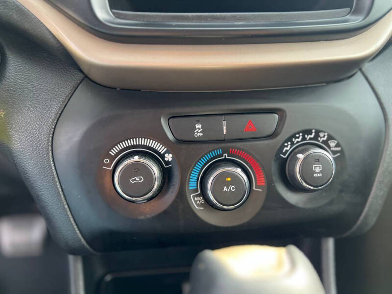 2016 Jeep Cherokee Sport