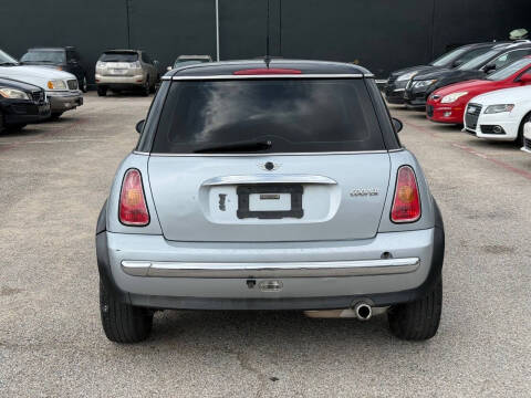 2004 MINI Cooper