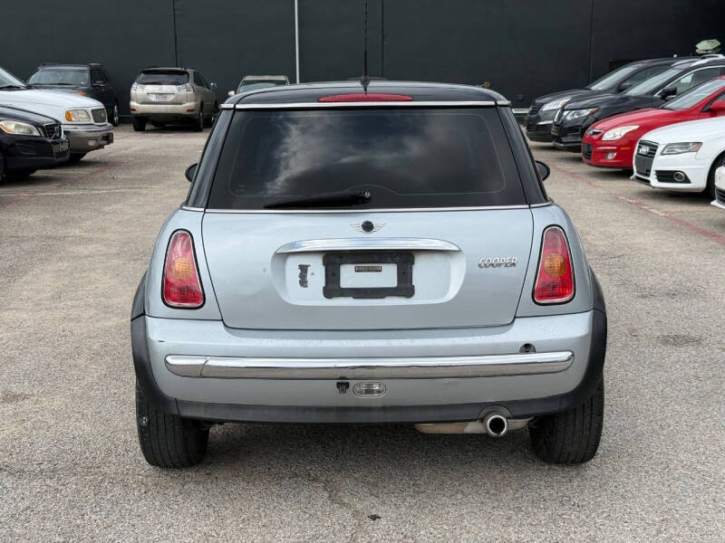 2004 MINI Cooper
