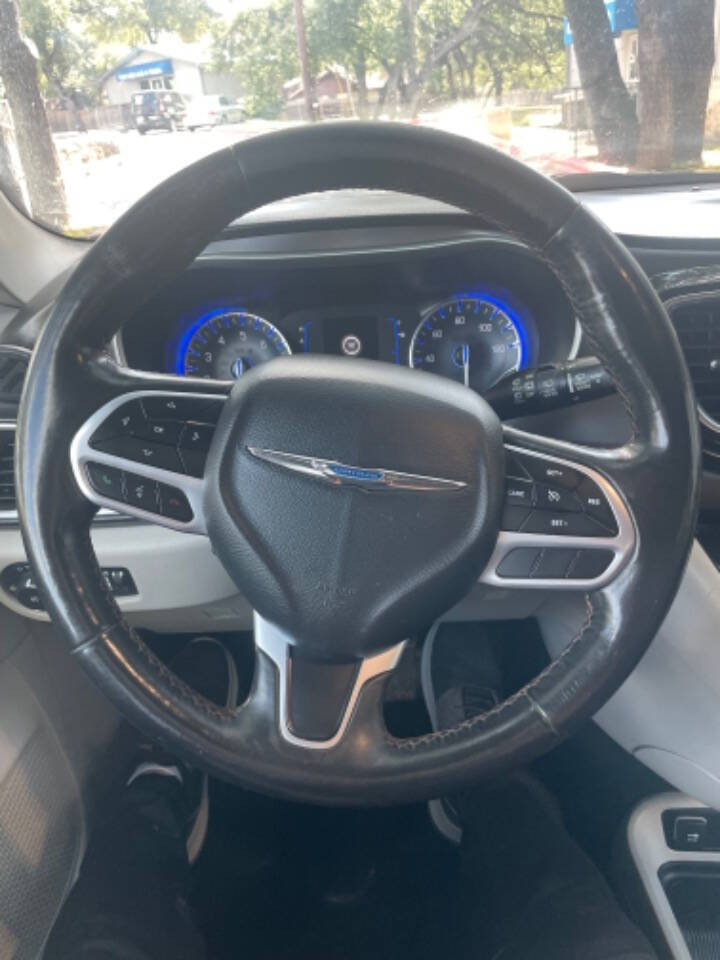 2020 Chrysler Pacifica for sale at AUSTIN PREMIER AUTO in Austin, TX