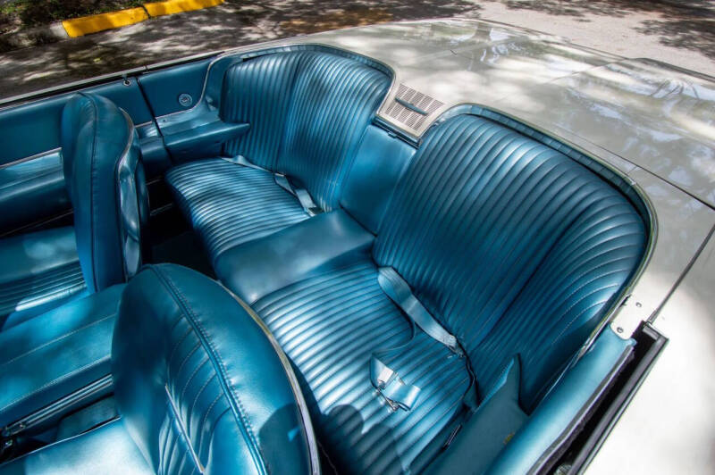 1964 Ford Thunderbird
