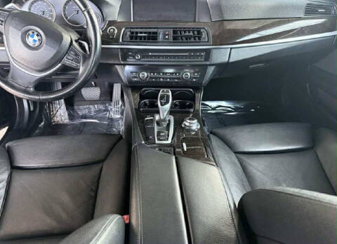 2012 BMW 5 Series 535i