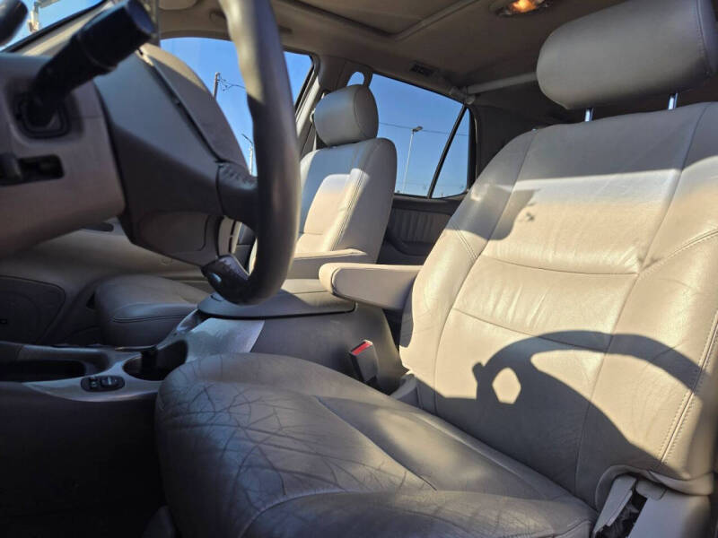 2003 Toyota Sequoia Limited