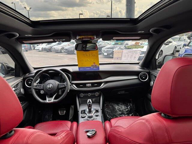 2022 Alfa Romeo Stelvio Veloce