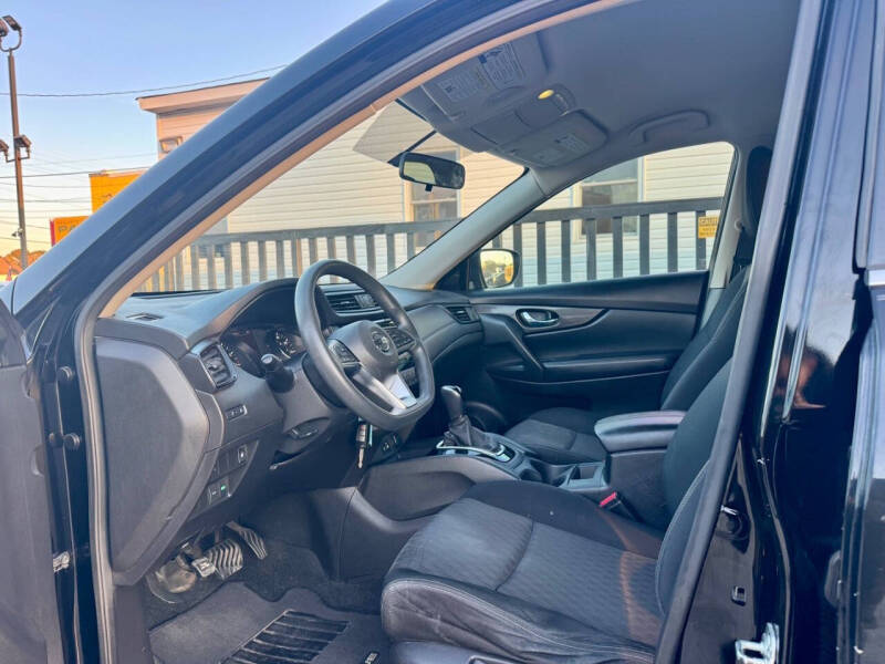 2018 Nissan Rogue S