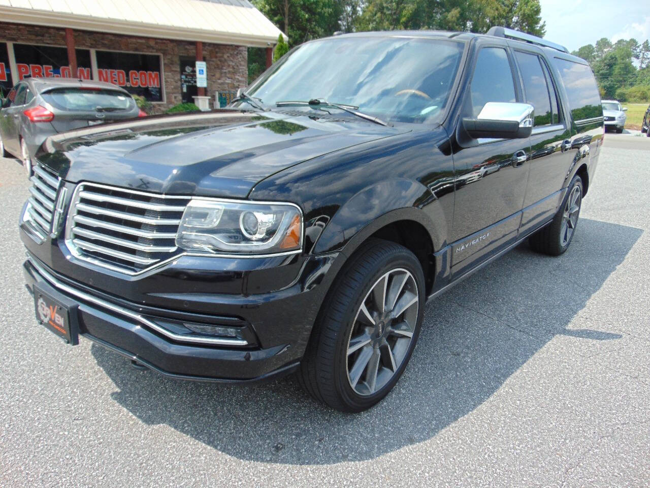 2016 Lincoln Navigator L for sale at Driven Pre-Owned in Lenoir, NC