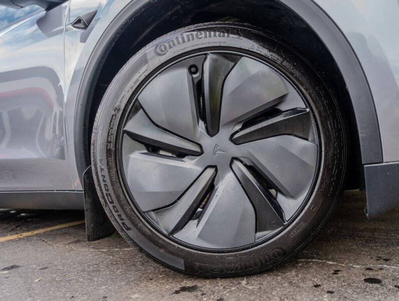 2026 Tesla Model Y Long Range