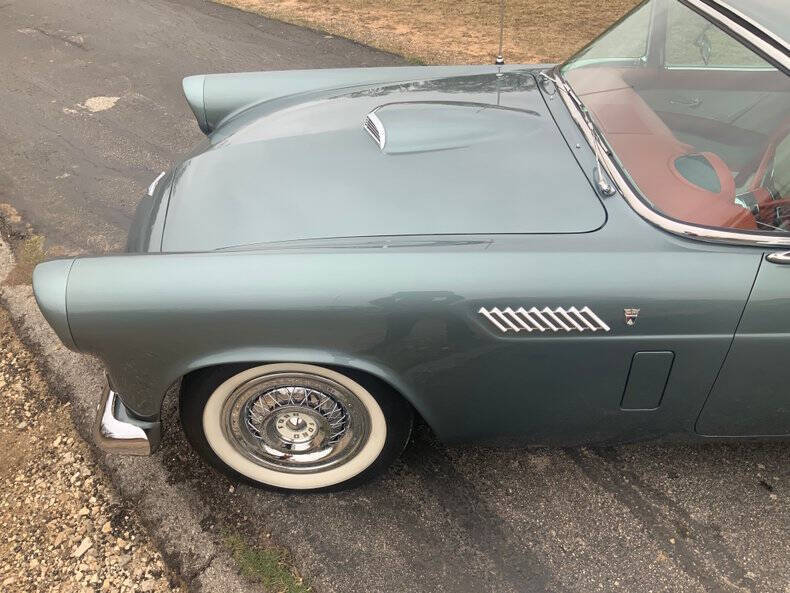 1956 Ford Thunderbird