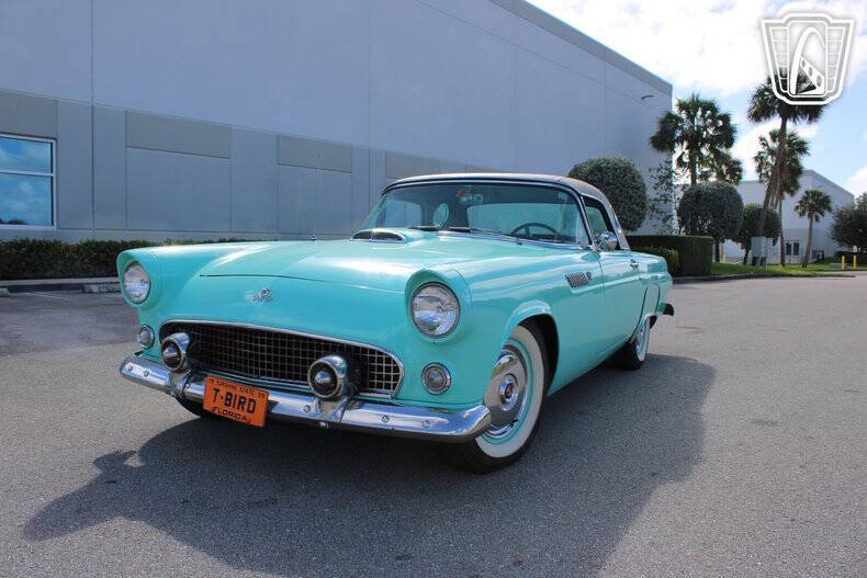 1955 Ford Thunderbird