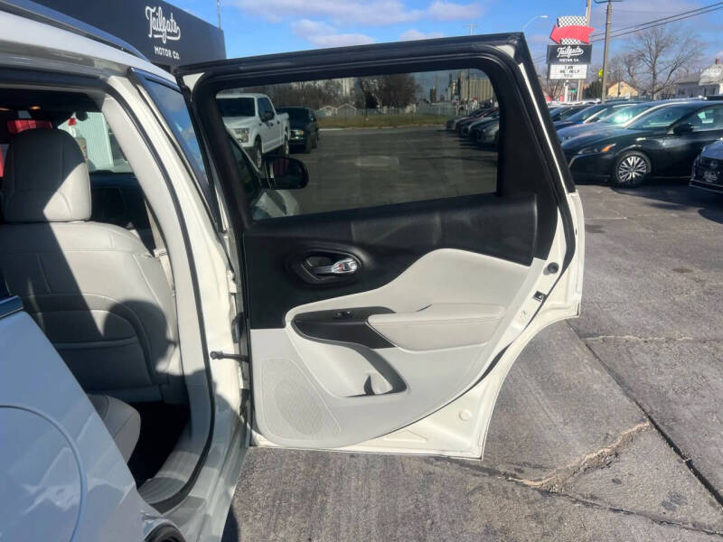 2019 Jeep Cherokee Overland