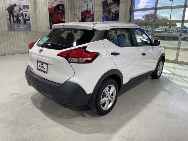 2019 Nissan Kicks S