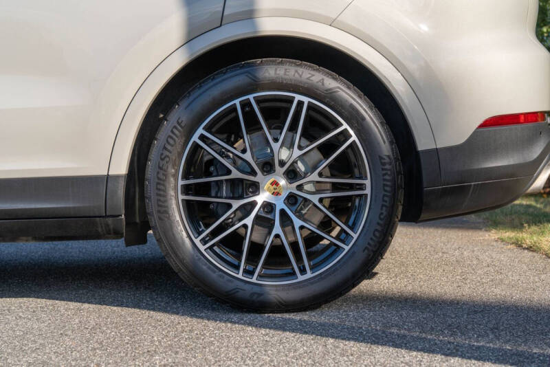 2024 Porsche Cayenne