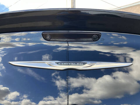 2017 Chrysler 300 S Alloy Edition