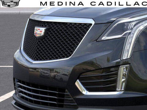 2025 Cadillac XT5 Sport