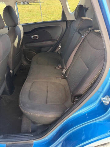 2016 Kia Soul +