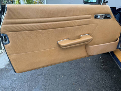 1987 Mercedes-Benz 560-Class 560 SL