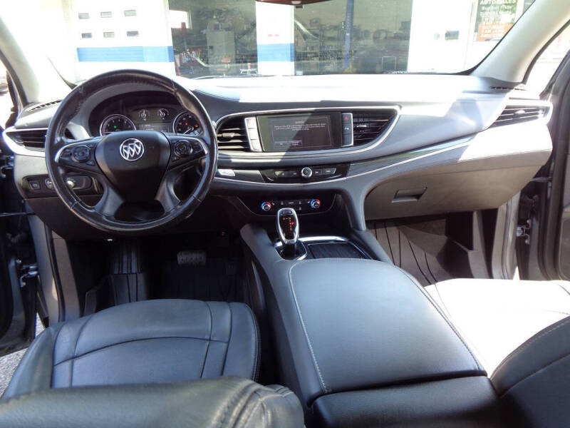 2018 Buick Enclave Essence