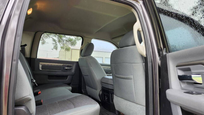 2015 RAM 1500 SLT