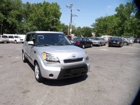 2010 Kia Soul +