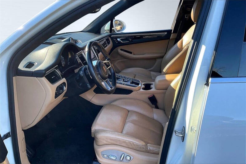 2017 Porsche Macan S