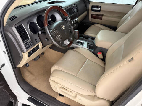 2011 Toyota Sequoia Platinum